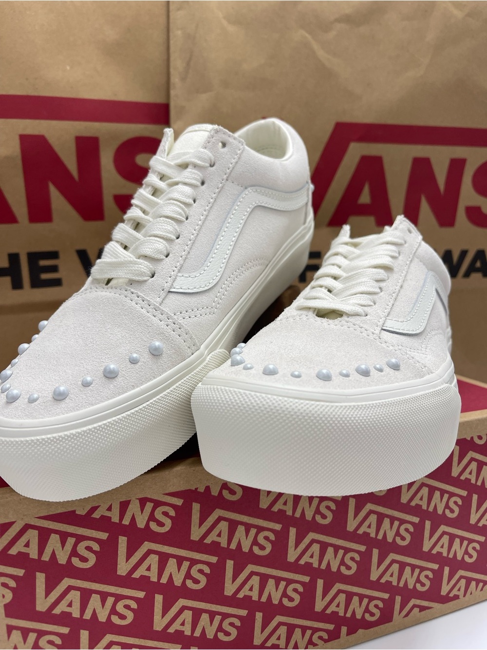 Vans Old Skool Platform
Pearls Marshmallow
VN000E87CCZ Sneakers - Picture 6 of 16